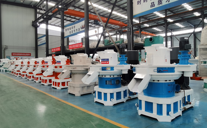 國內(nèi)的鋸末顆粒機設(shè)備在國際上也是嶄露頭角，遠(yuǎn)遠(yuǎn)離不開多年的辛苦研發(fā)